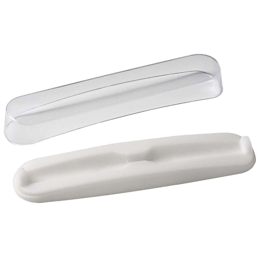 Case in transparent plastic